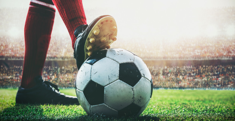 波神&杰伦·约翰逊半场联手31分，得分超全队一半