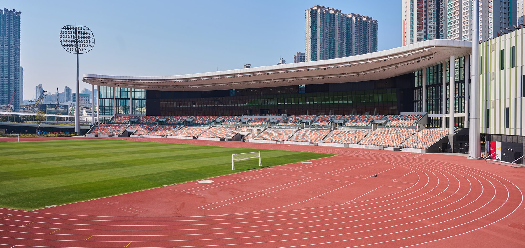 博洛尼亚3-0大胜乌迪内斯，波贝加梅开二度，贝尔纳代斯基建功