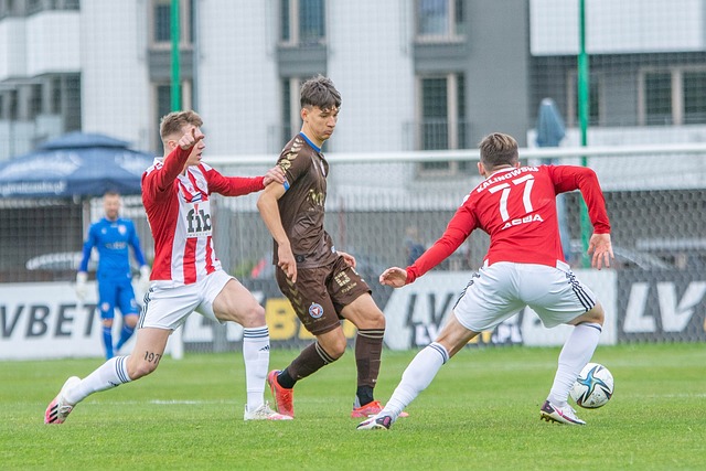 背后的危与 背后的危与